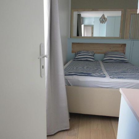 Bourg-La-Reine : Joli Appartement De 20 M² Exterior foto
